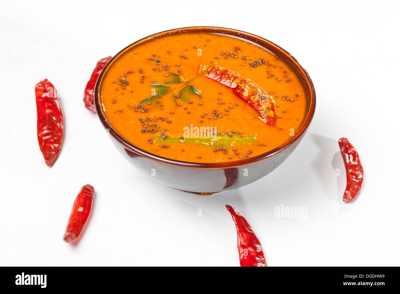 Sambar ist ein traditionelles South Indian Curry bestehend aus dal und Gemüse Stockfoto Sambar ist ein traditionelles South Indian Curry bestehend aus dal und Gemüse Stockfoto