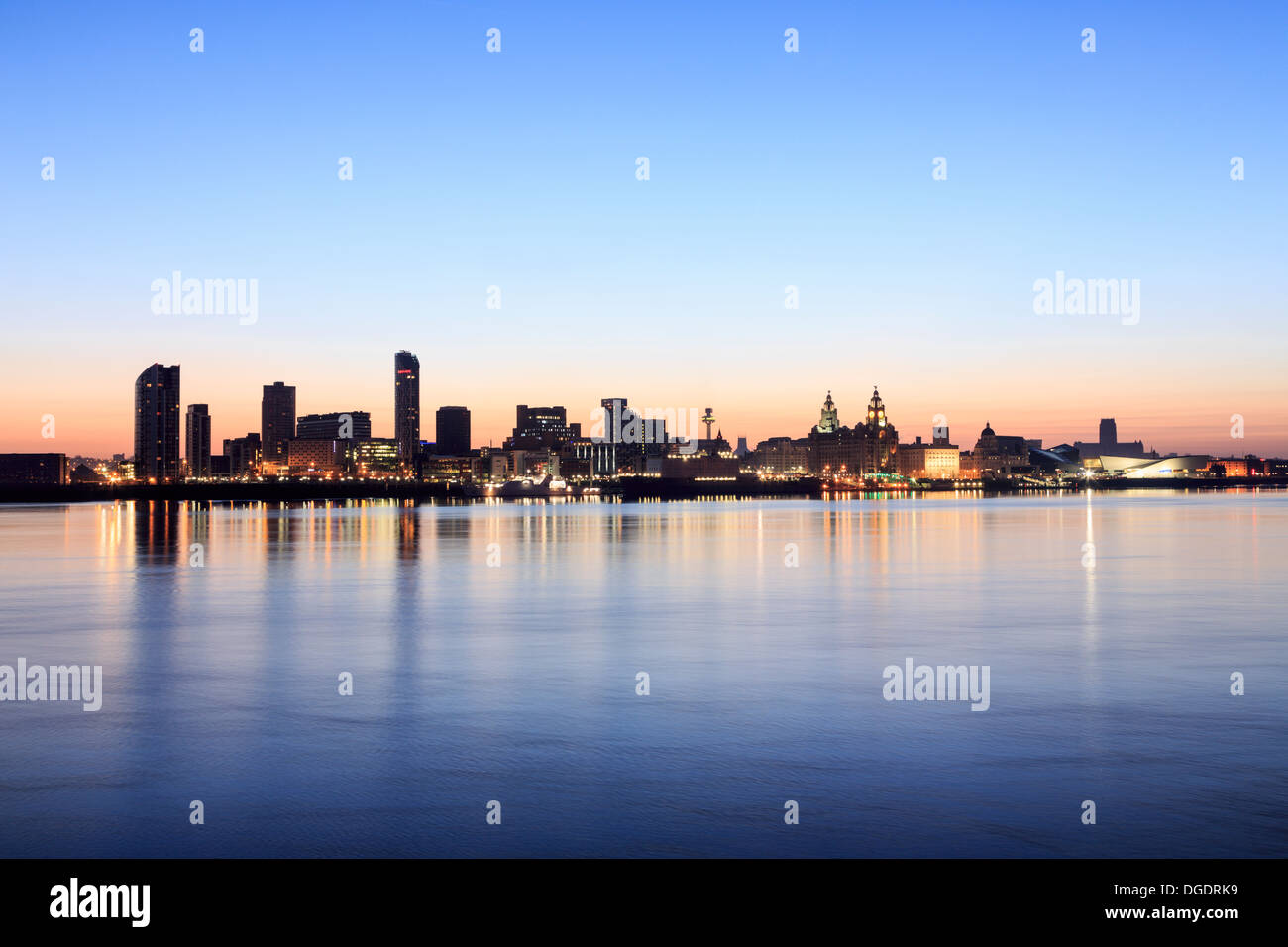 Liverpool Skyline Waterfront Sonnenaufgang Stockfoto