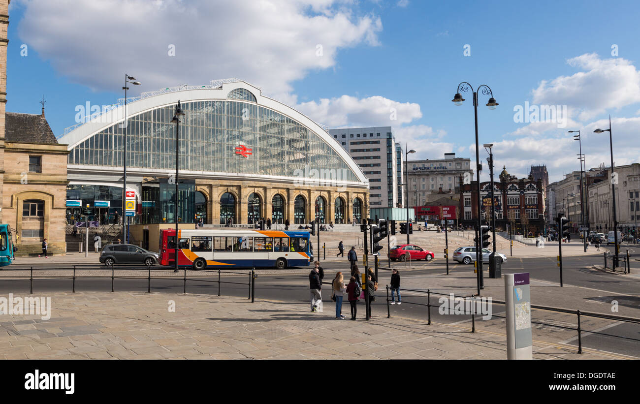 Der Bahnhof Liverpool Lime Street Stockfoto