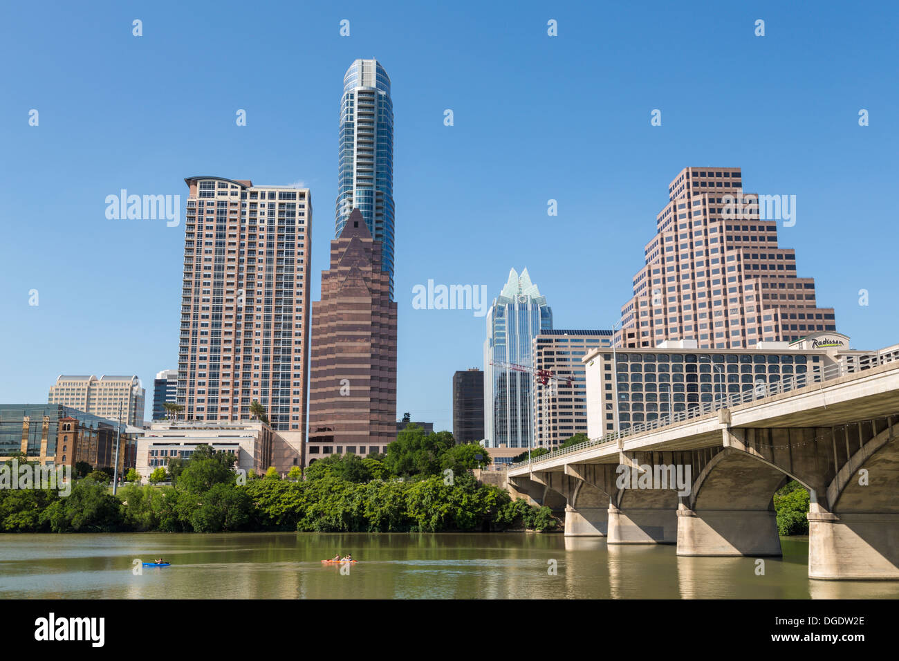 Skyline von Lady Bird Lake Austin Texas USA Stockfoto