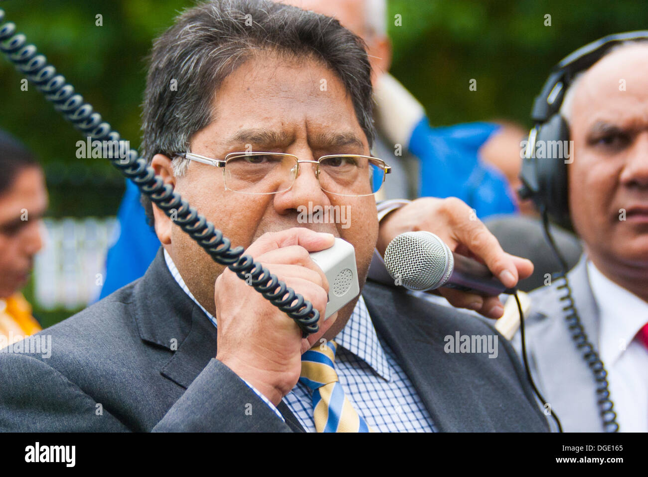 London, UK. 19. Oktober 2013. Kaste Watch UK demonstriert gegen die indischen Kastensystem, das Chancengleichheit für alle verweigert. Bildnachweis: Paul Davey/Alamy Live-Nachrichten Stockfoto