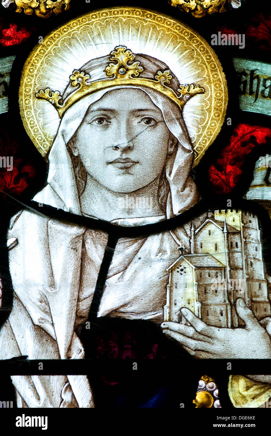 Jungfrau und Mutter Mary Glasmalerei als Himmelskönigin mit Gold jeweled Krone reine Seide Schal strahlendes Gesicht heitere Ruhe Stockfoto
