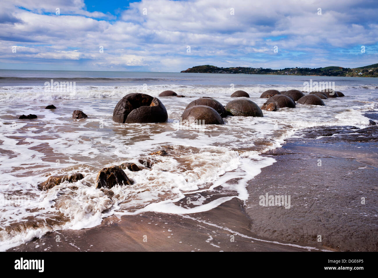 Die Moeraki Boulders, Koekohe Strand, Otago Coast, Südinsel, Neuseeland Stockfoto