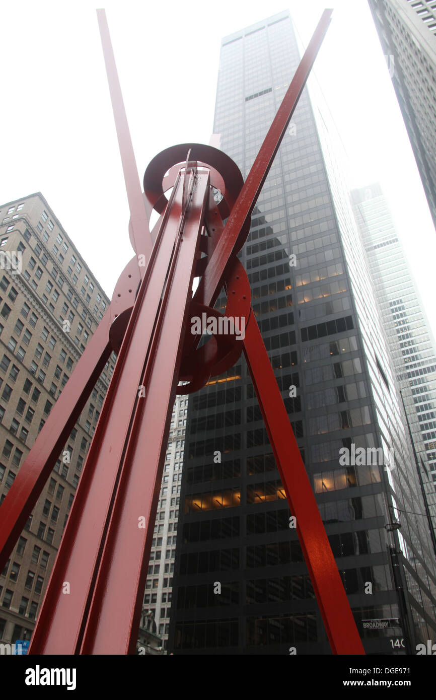 Lebensfreude durch Mark di Suveros in einem nebligen Manhattan Stockfoto