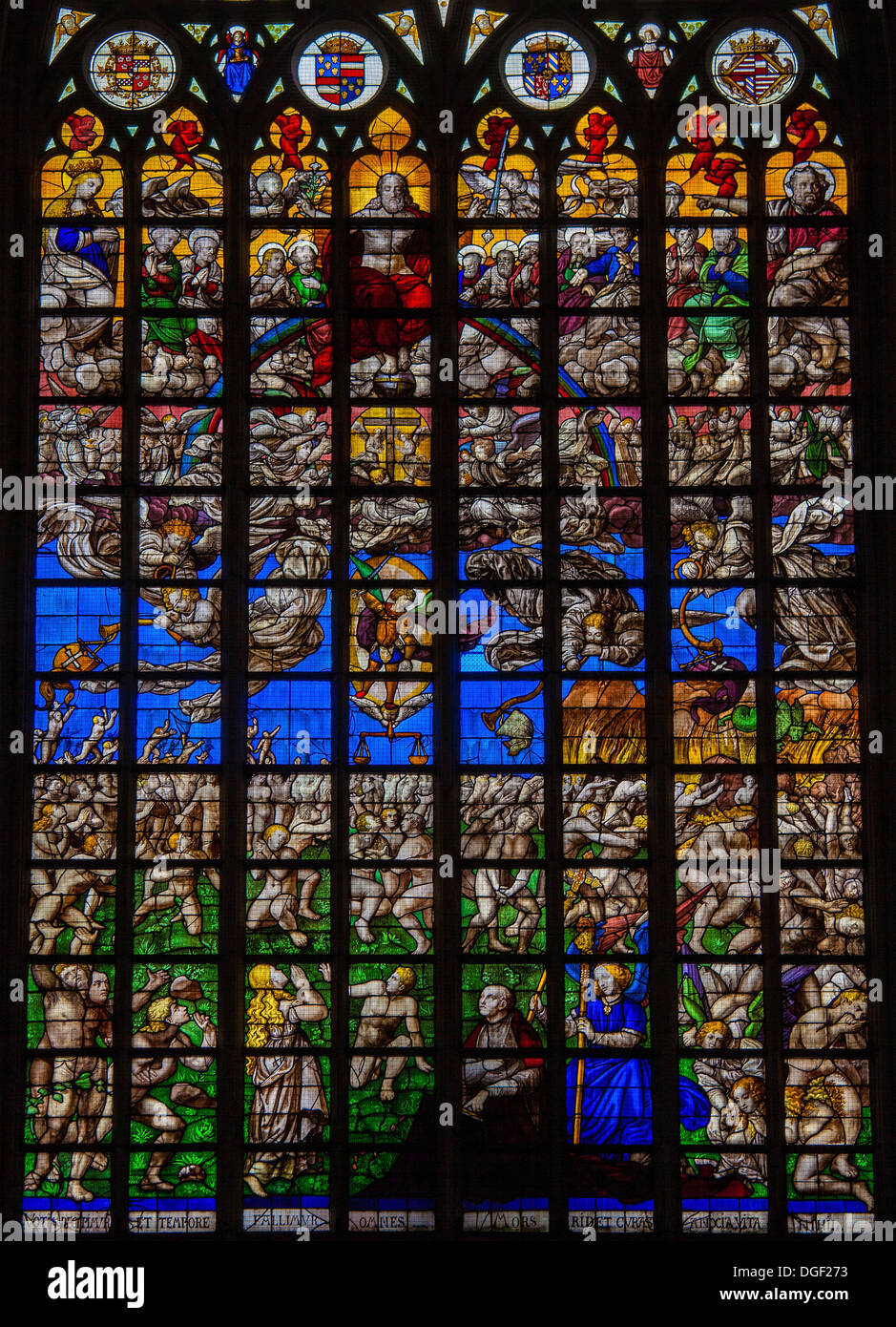 Glasmalerei, die Darstellung des jüngsten Gerichts in der Kathedrale von Brüssel, Belgien, Stockfoto