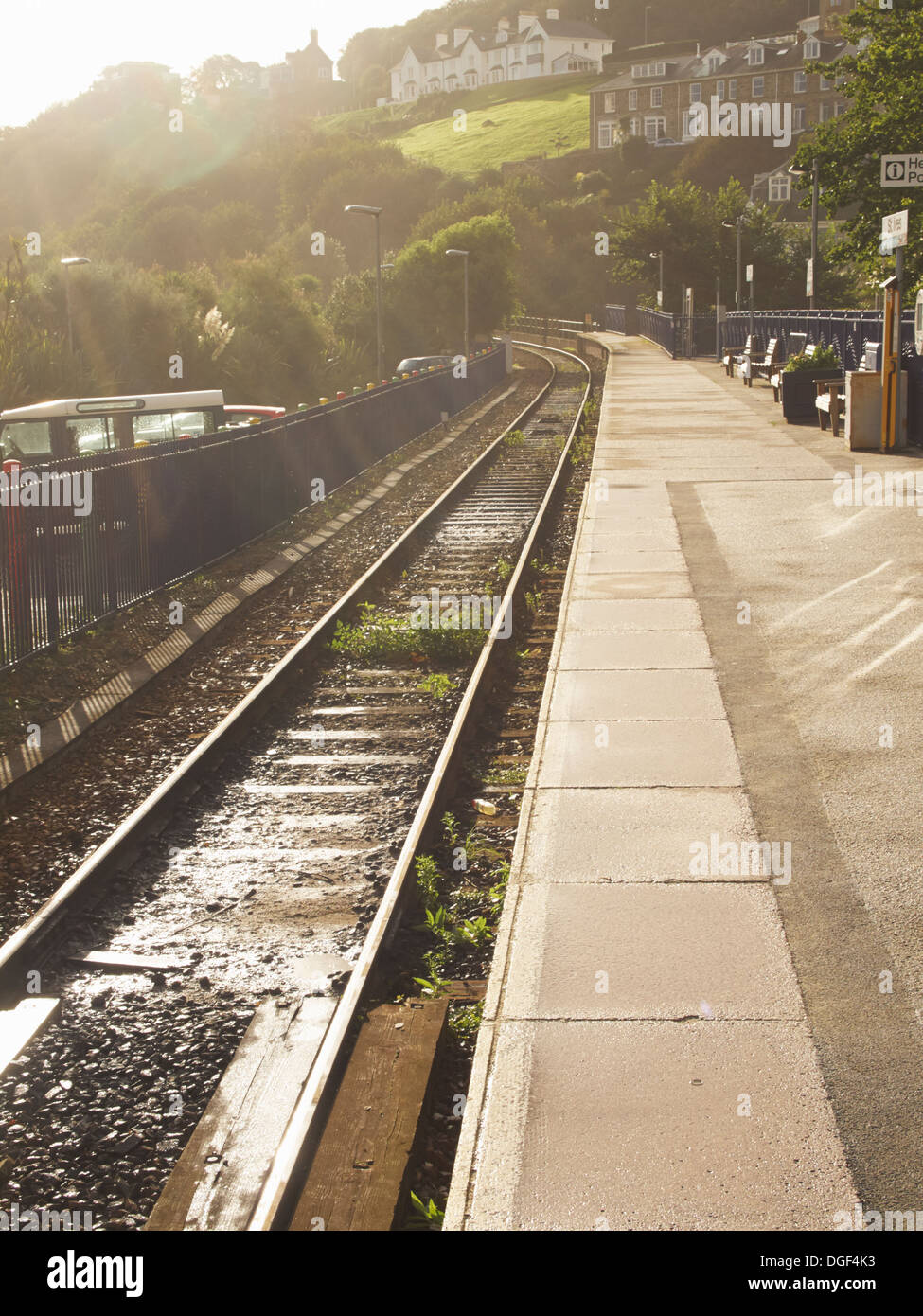 Plattform am Bahnhof St. Ives, Cornwall, England Stockfoto