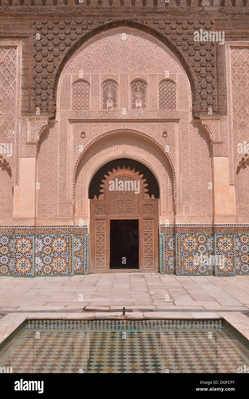 Innenhof des Ali Ben Youssef Madrasa, Altstadt, Marrakesch, Marrakech-Tensift-El Haouz Region, Marokko Stockfoto