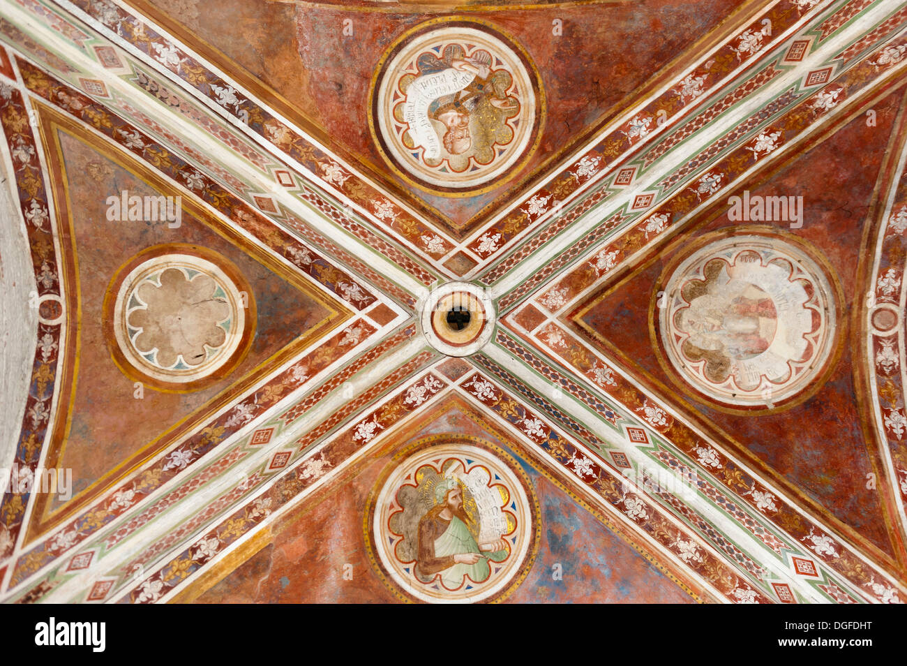 Gerippten Gewölbe mit Fresken, Montesiepi Kapelle, Abtei von San Galgano, Chiusdino, Toskana, Italien Stockfoto