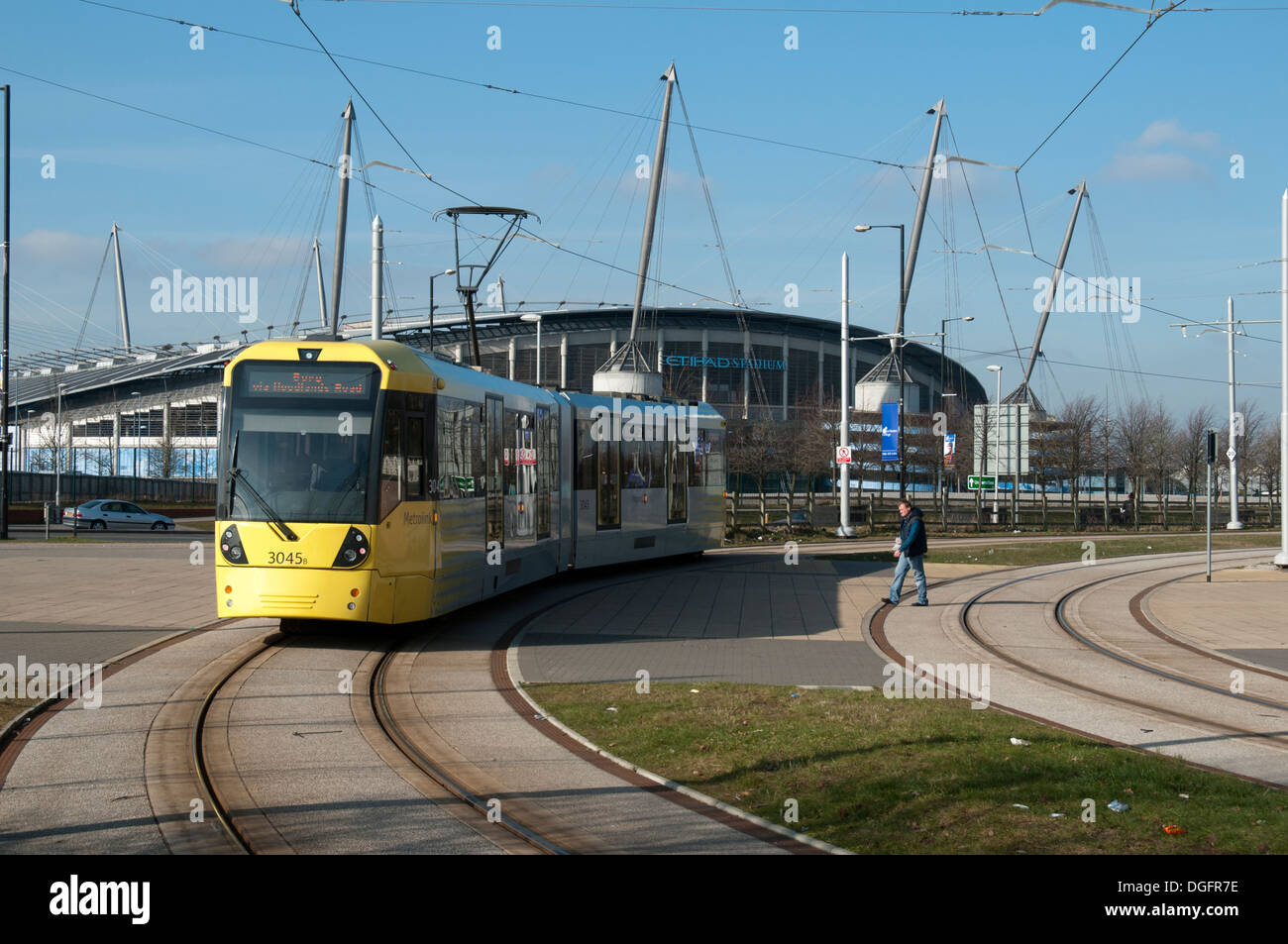 Metrolink tram in der Nähe von Stadion Etihad Campus, auf der Ostlinie Manchester Eastlands, Manchester, England, UK Stockfoto