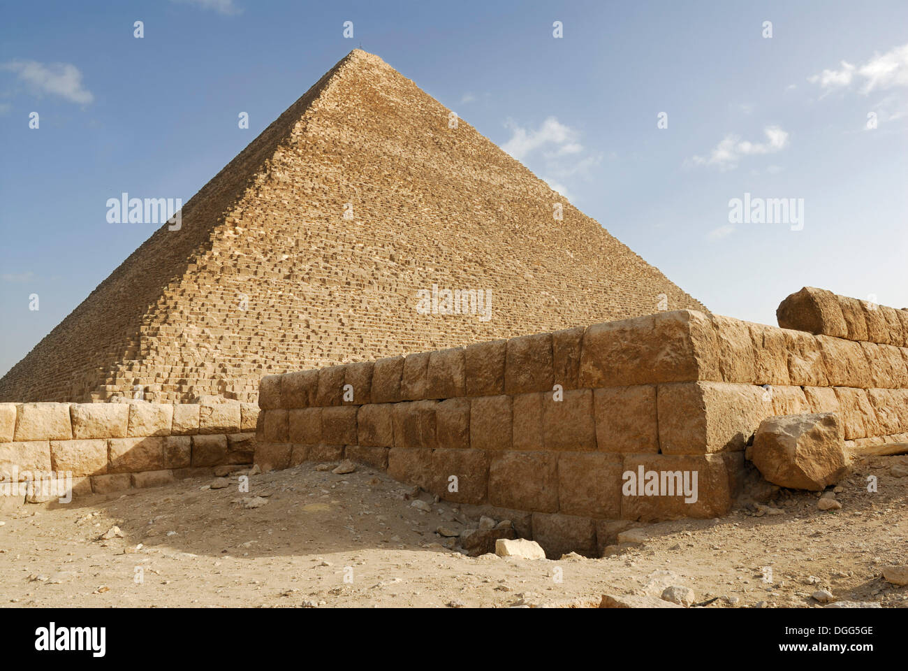 Cheops-Pyramide, Pyramiden von Gizeh, Kairo, Ägypten, Afrika Stockfoto