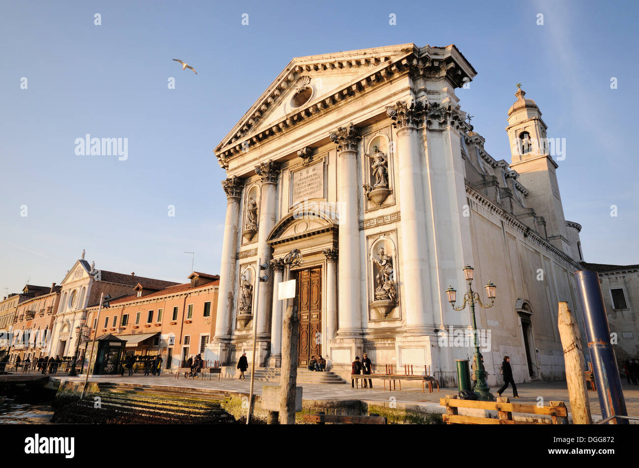 Eingangsportal der Kirche der Santa Maria del Rosario oder I Gesuati, Dorsoduro Viertel, Venedig, UNESCO-Welterbe, Website Stockfoto