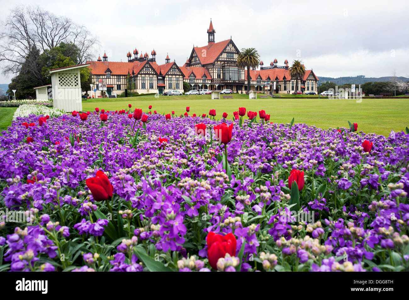 Rotorua, North Island, Neuseeland. Das Rotorua Museum der Kunst und der Geschichte, in den Government Gardens entfernt. Stockfoto