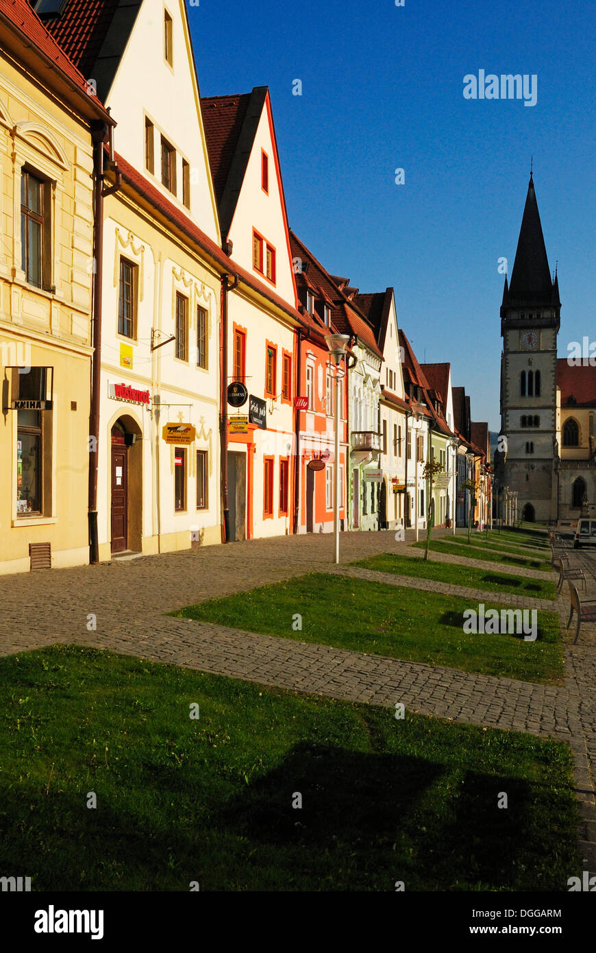 Historic St. Egidia-Kirche in der Stadt, der Marktplatz von Bardejov, UNESCO-Weltkulturerbe, Slowakei, Osteuropa Stockfoto