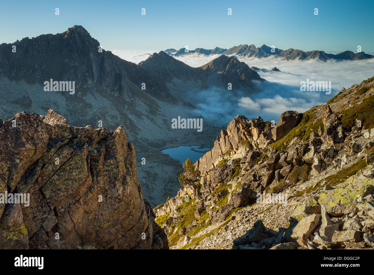 Eine Ansicht von Pic Dets Neouvielle Coubous, Naturschutzgebiet, Pyrenäen, Frankreich. Stockfoto