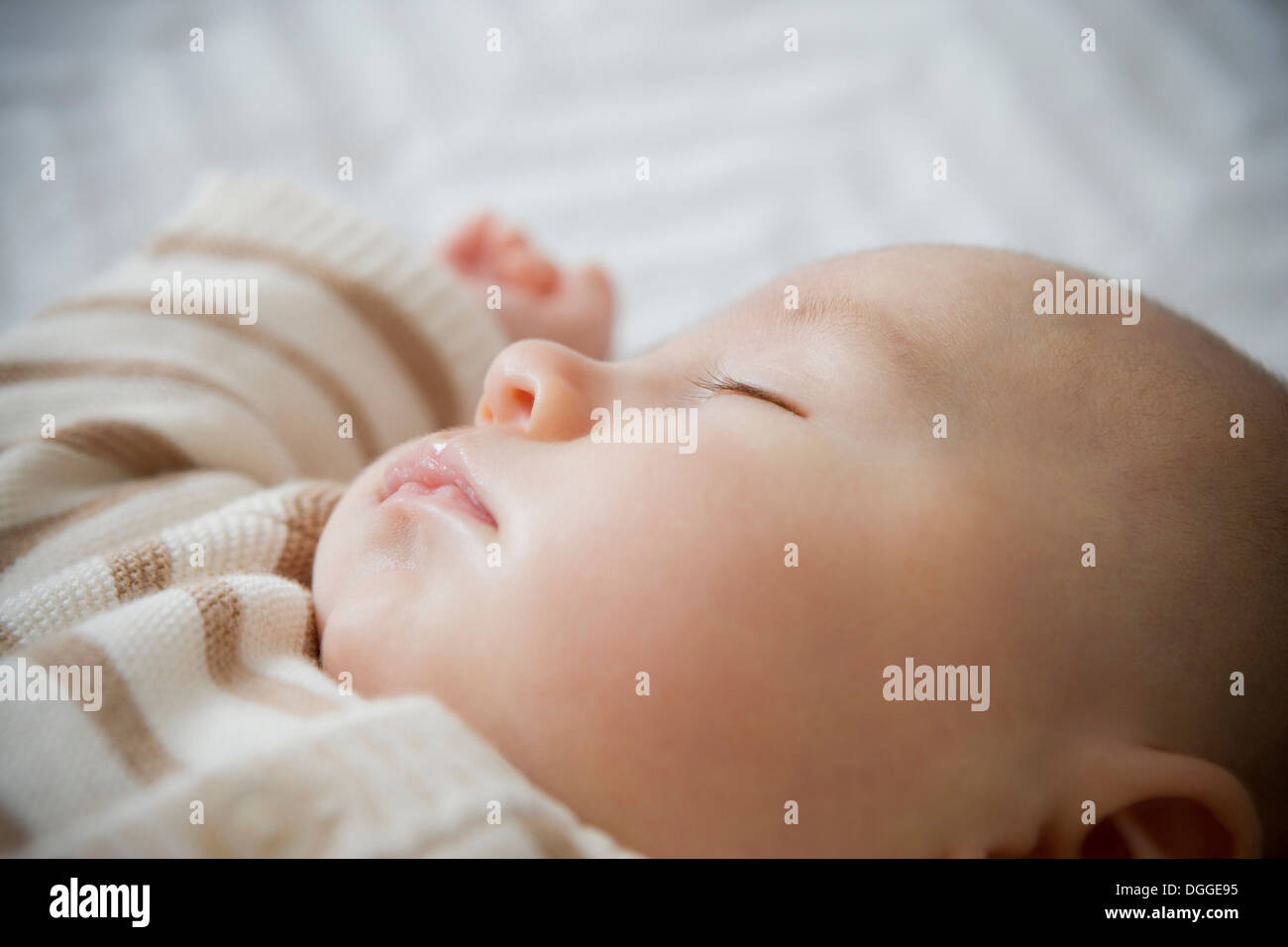 Baby Junge schlafend, Nahaufnahme Stockfoto