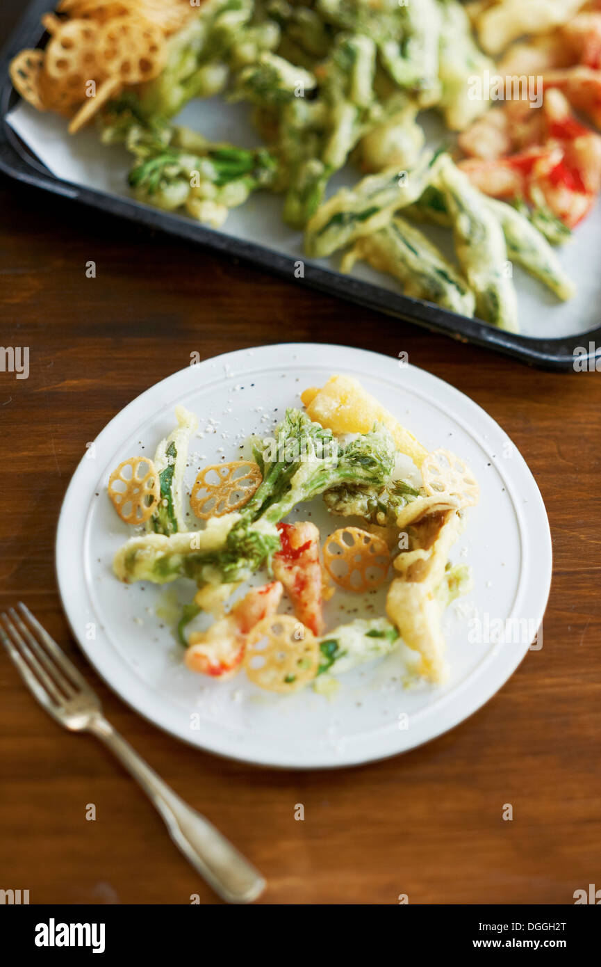 Japanisches vegetarisches Essen auf Teller Stockfoto