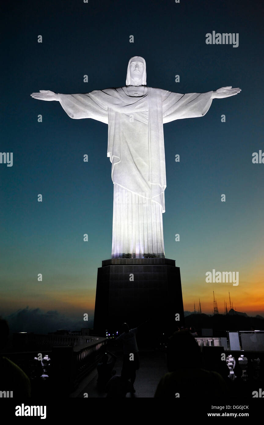Christus Rio Statua di cristo redentore -Fotos und -Bildmaterial in hoher Auflösung ...