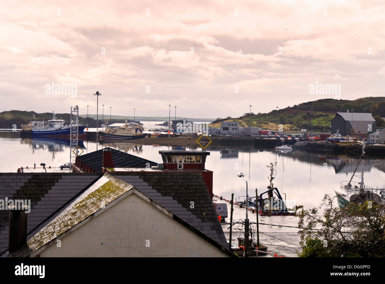 Angelboote/Fischerboote ankern in Killybegs Hafen County Donegal Ireland Stockfoto