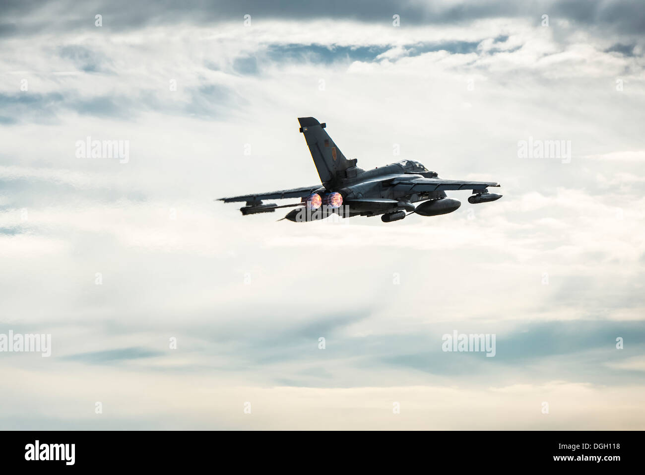 Eine deutsche Luftwaffe zieht AG-51 Tornado in Mountain Home Air Force Base, Idaho, 16. Oktober 2013. Der Flug war Teil des Berges Roundup, eine massive Multi-service, multi-nationalen Bewegung. Stockfoto
