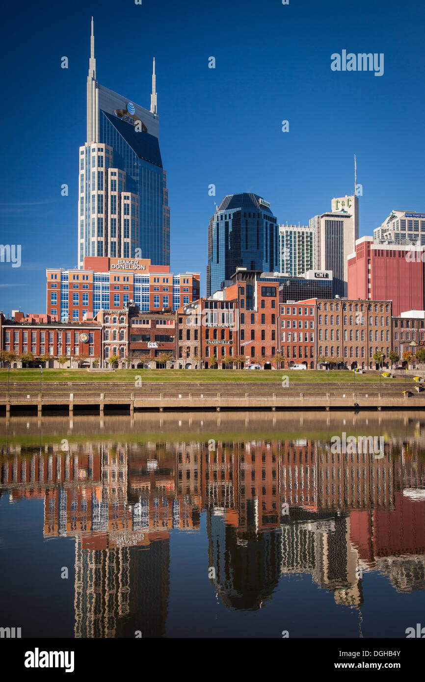 Skyline von Nashville Tennessee und den Cumberland River, USA Stockfoto