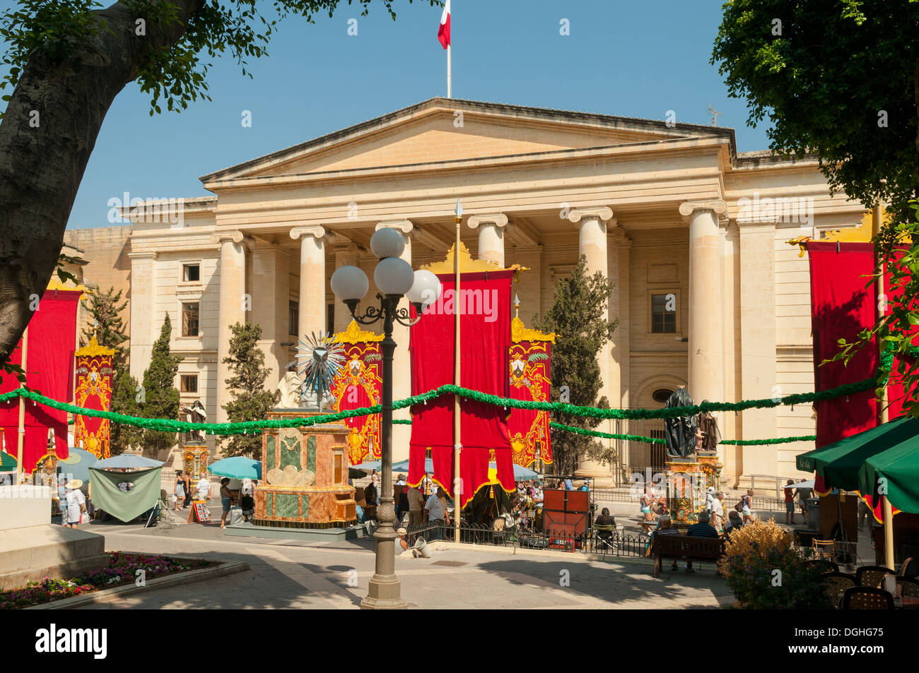 Festa Dekorationen, Justizpalast Malta, Valletta, Malta Stockfoto