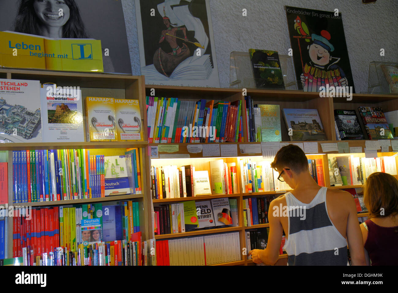 Paris Frankreich,Europa,Französisch,4. Arrondissement,Centre Georges Centre,Centre,innen,Librairie Bookshop,Buch,Bücher,Verkauf,Geschäft,Shopping Shopper Stockfoto
