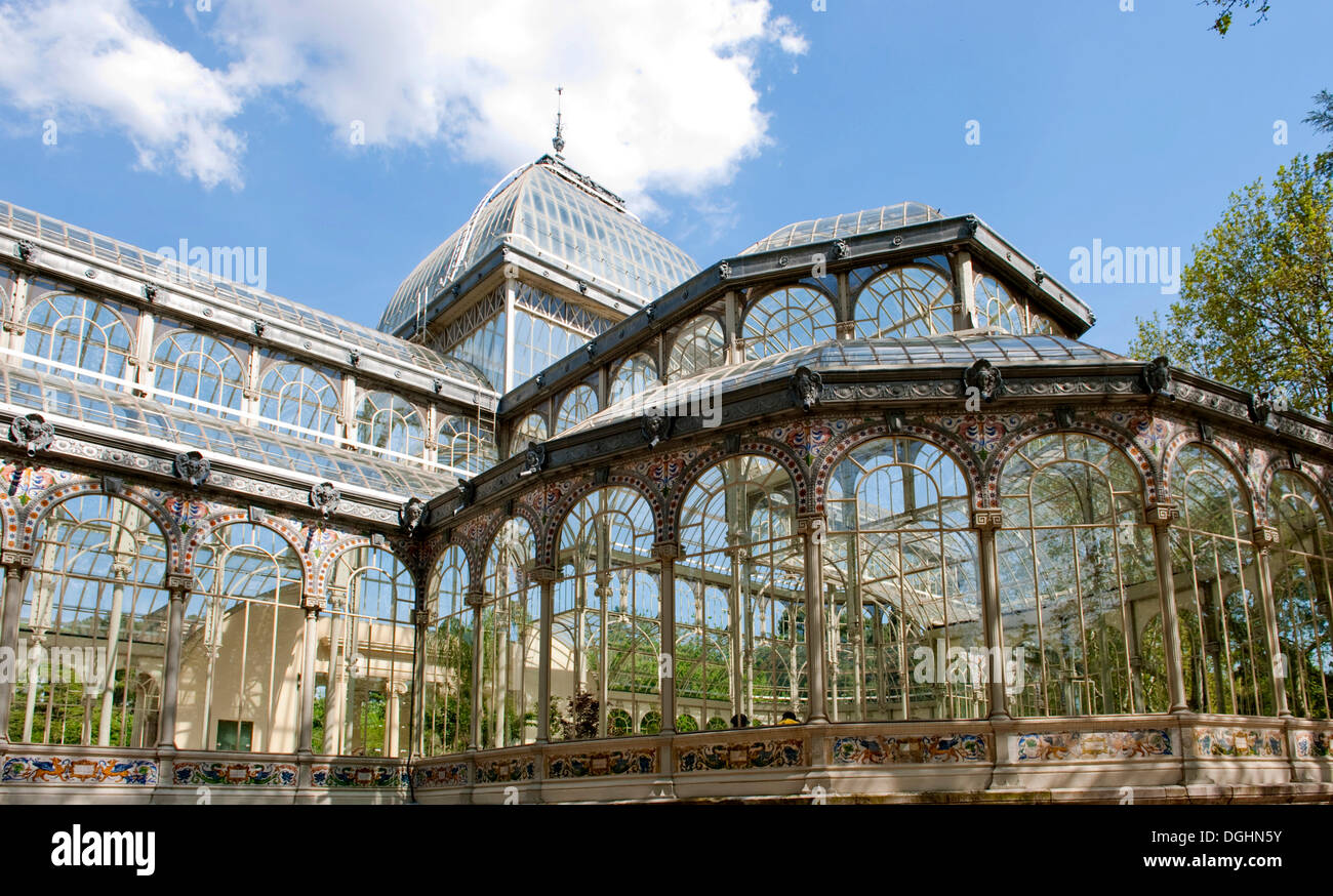 Palacio de Cristal, Kristallpalast, erbaut 1887 für die Philippinen Ausstellung Architekten Ricardo Velázquez Bosco, heute Teil Stockfoto