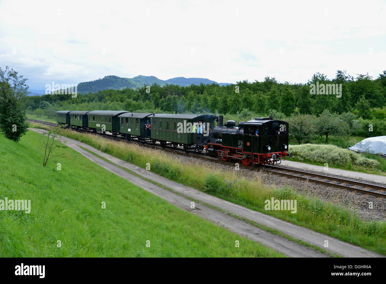 Historischen Dampfzug Achertal Zug, ab 1928 in Dienst im Sommer alle zwei Wochen zwischen Ottenhoefen und Achern Stockfoto