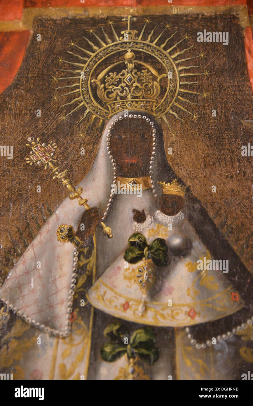 Ölgemälde von der schwarzen Madonna in der Kirche Iglesia de San Martín, Provinz Cáceres, Trujillo, Extremadura, Spanien Stockfoto