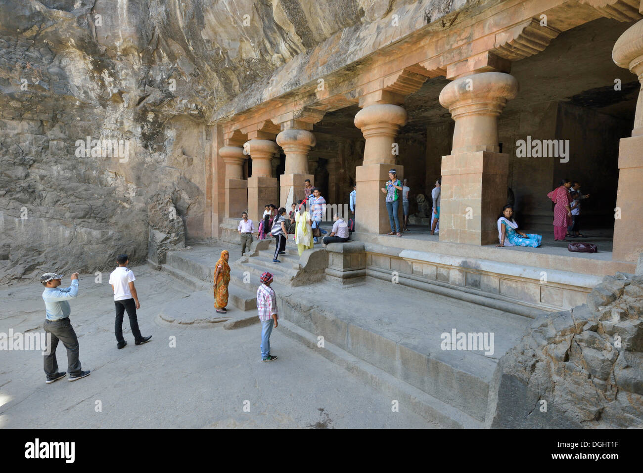 Seite Höhle des Shiva-Tempels auf Elephanta Island, UNESCO-Weltkulturerbe, Mumbai, Maharashtra, India Stockfoto