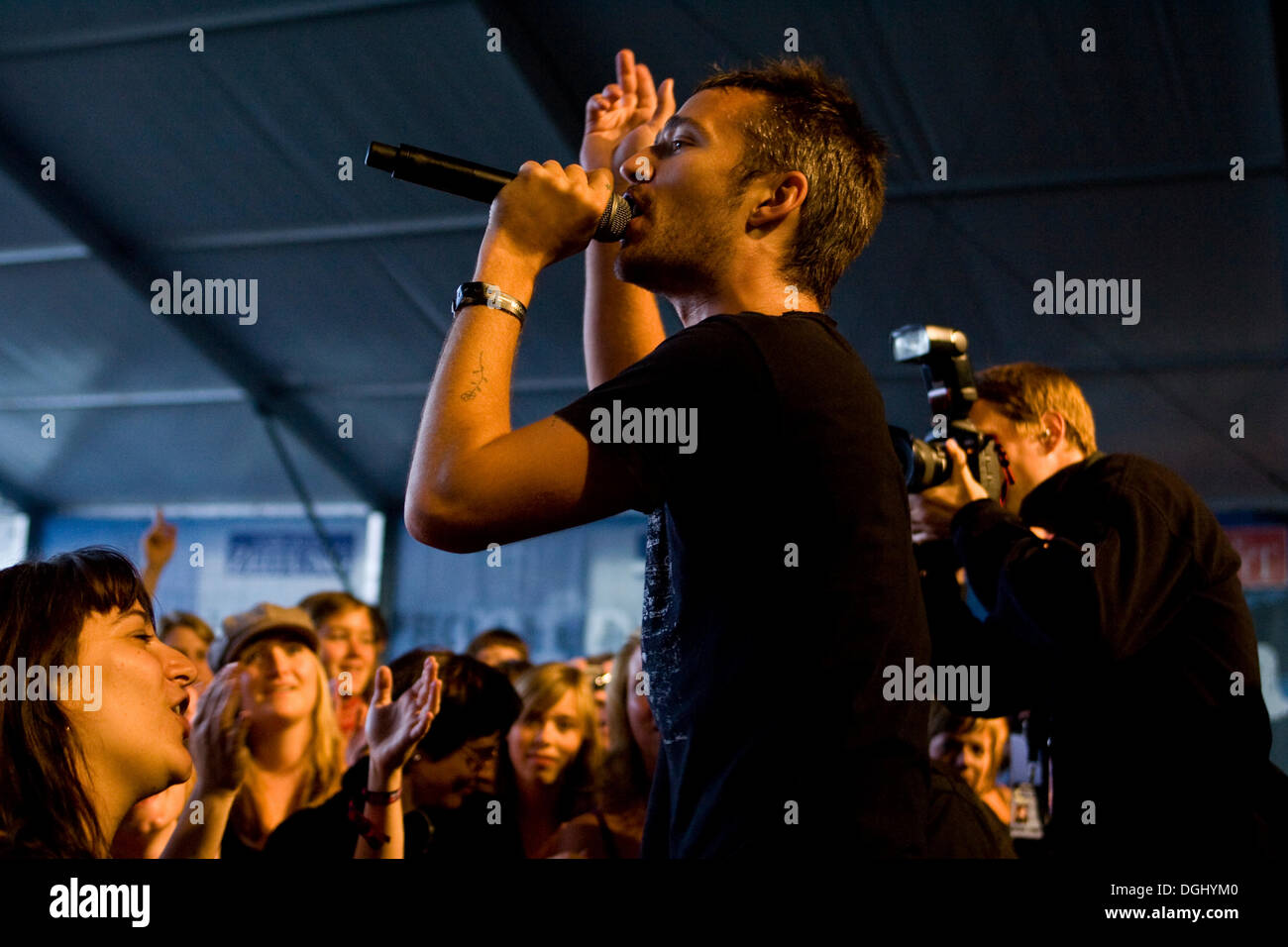 Rasmus Walter Hansen, Sänger der dänischen pop-Rock-Band Grand Avenue live auf dem Heitere Open Air, Zofingen, Schweiz Stockfoto