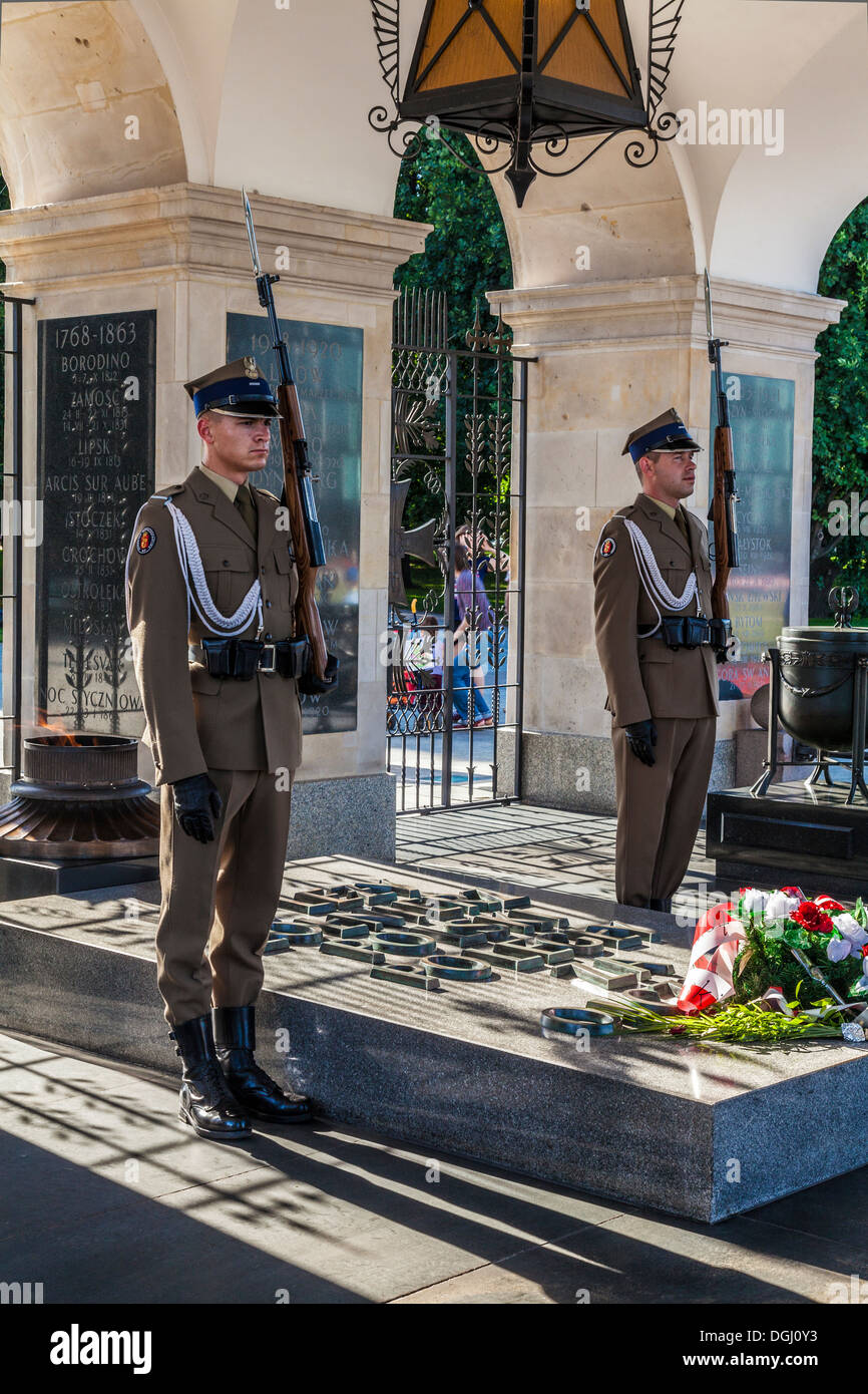 Das Grab des unbekannten Soldaten in Pilsudski-Platz in Warschau. Stockfoto