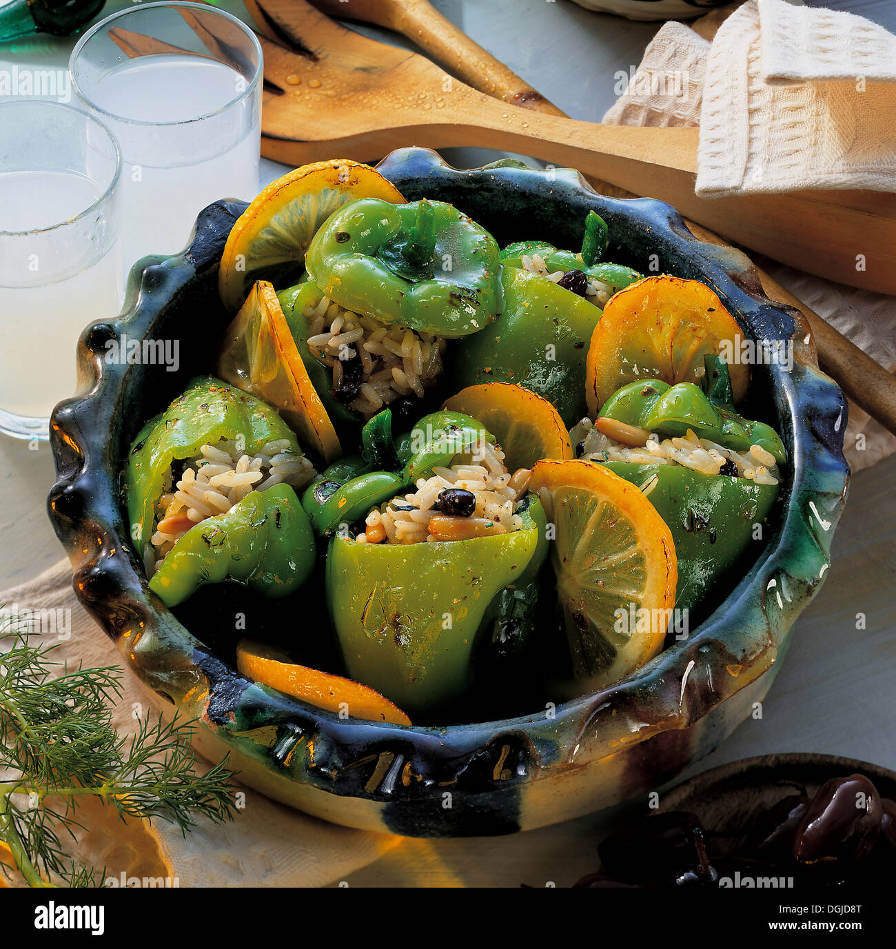 Gefüllter Pfeffer Dolmas mit Minze, Pute. Stockfoto