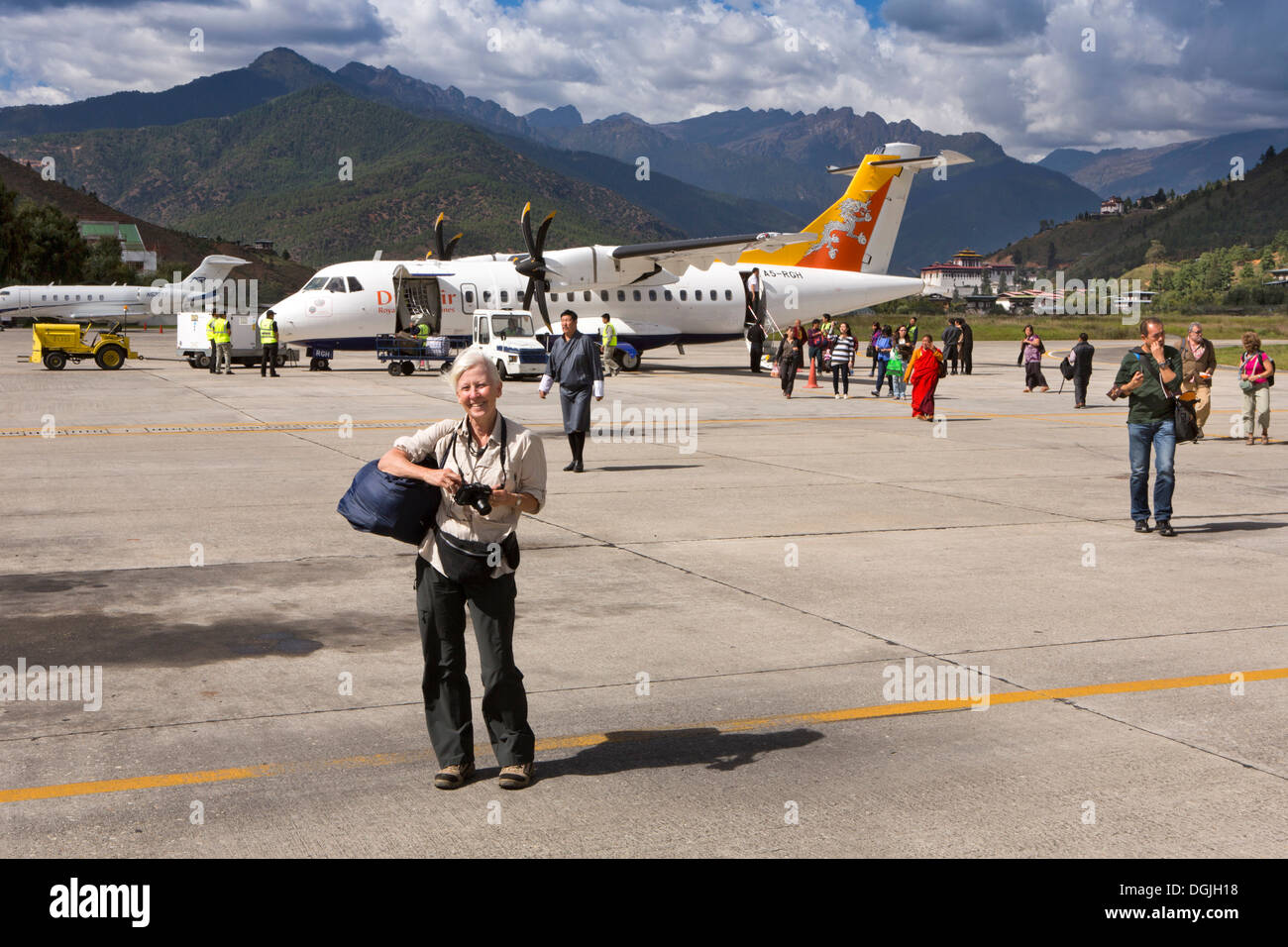 Bhutan Internationalen Flughafen Paro Touristen Posieren Für Bild