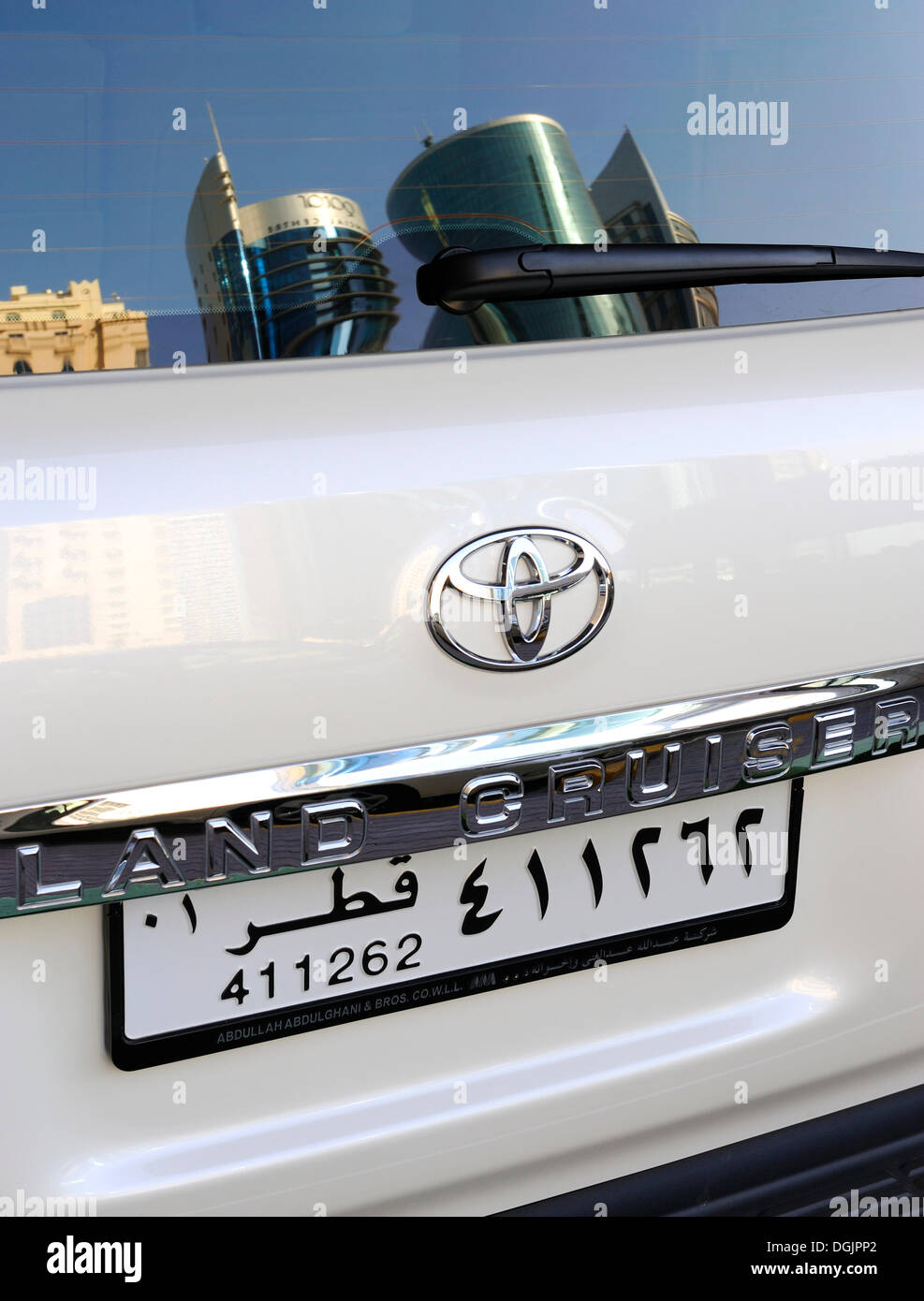 Kfz-Kennzeichen von Doha auf ein Toyota Land Cruiser, Katar, Arabische Halbinsel, Persischen Golf, mittleren Osten, Asien Stockfoto