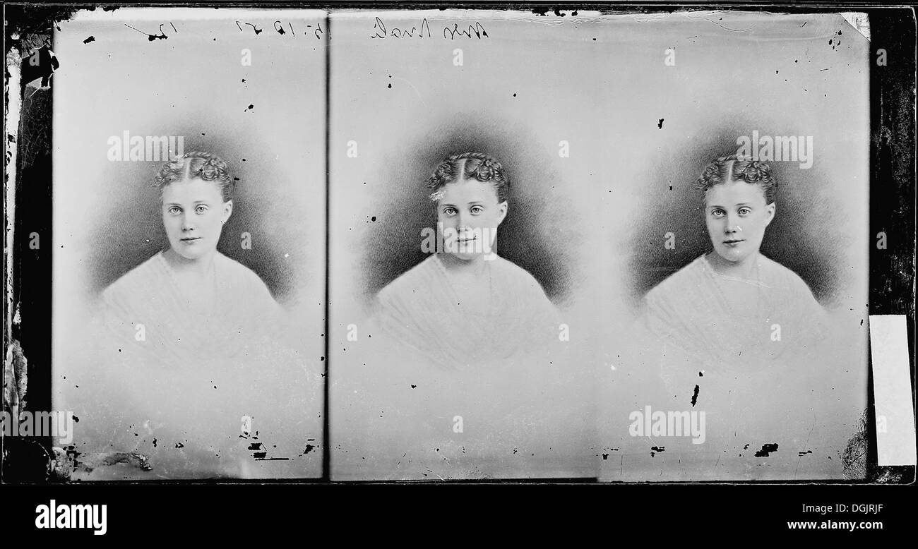 Dieses Foto zeigt Miss Mali, die die kulturelle und historische Bedeutung von Schönheitswettbewerben in Mali, einem Land in Westafrika, repräsentiert. Das Bild zeigt die Beteiligung des Einzelnen am Wettbewerb. Stockfoto