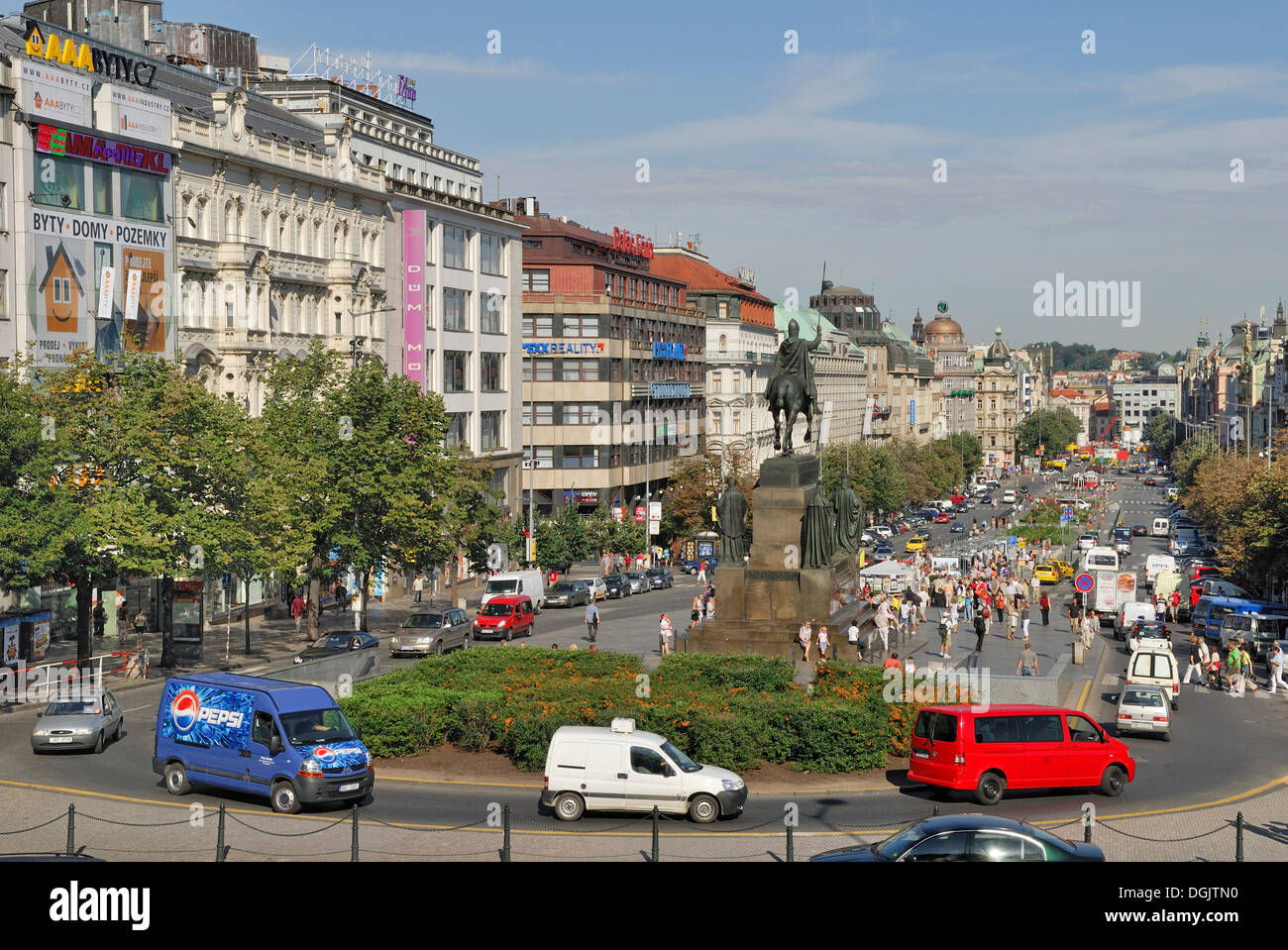 Blick über den Wenzelsplatz, Prag, Tschechische Republik, Europa Stockfoto