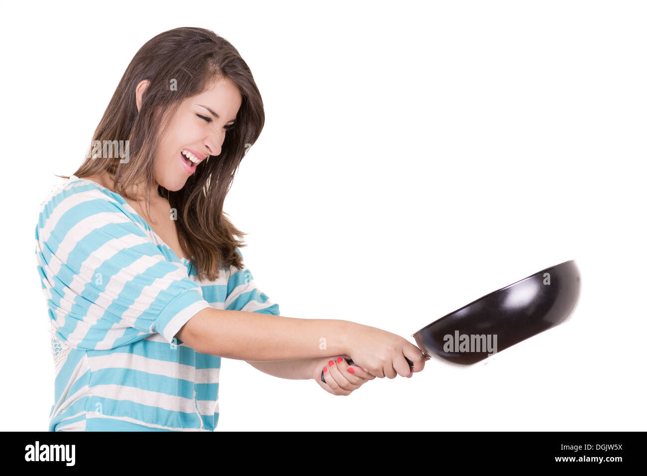 schöne Frau mit Pfanne isoliert auf weißem Hintergrund Stockfoto