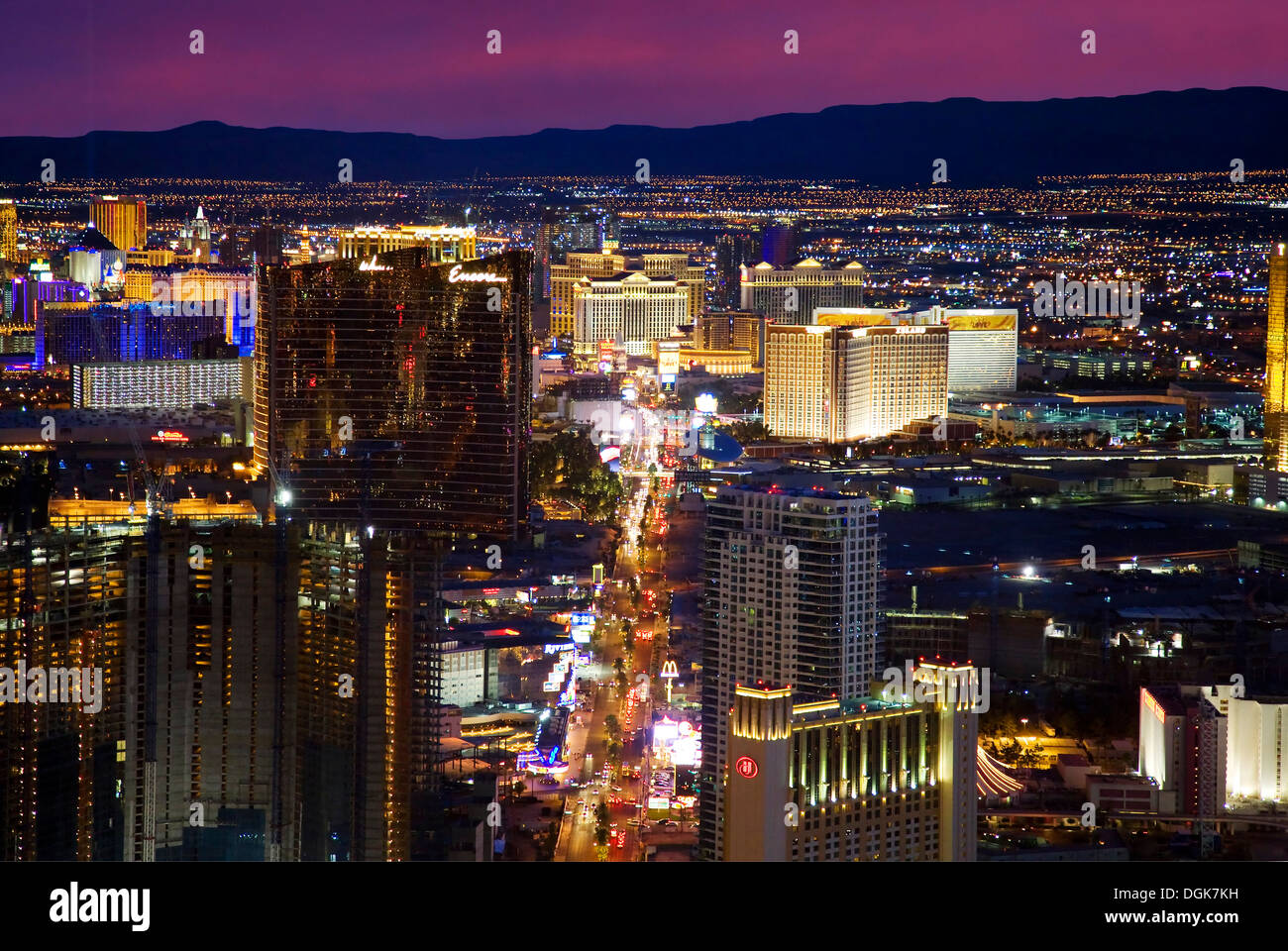 Ein Blick auf den Las Vegas Strip bei Nacht. Stockfoto