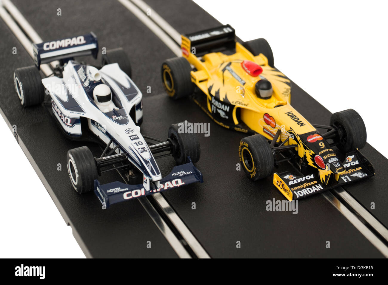 Paar von Scalextric Formel1 analogen Slotcars Stockfoto