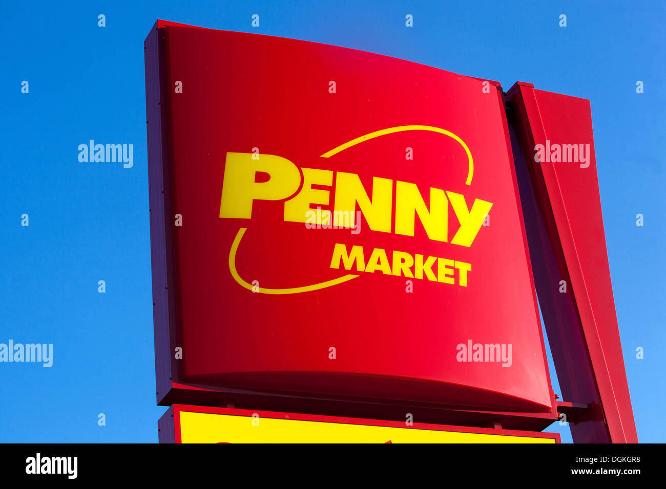 Penny Market, Logoschild Penny Brand, Banner Prag Tschechische Republik Stockfoto