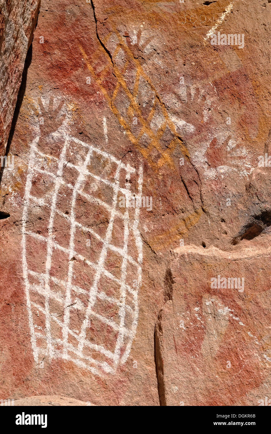 Aborigines Schablone Gemälde und Freihand-Zeichnungen aus dem Stamm der Karingbal und Bidjara Menschen Stockfoto