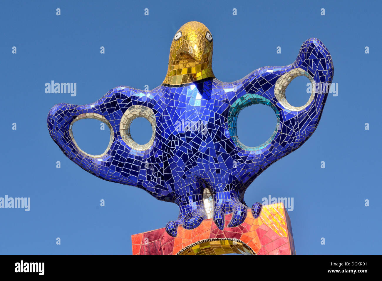 Mythologischer Vogel Figur in Queen Califa Magical Circle, Spätwerk des französischen Bildhauers Niki de Saint Phalle, Kit Carson Park Stockfoto