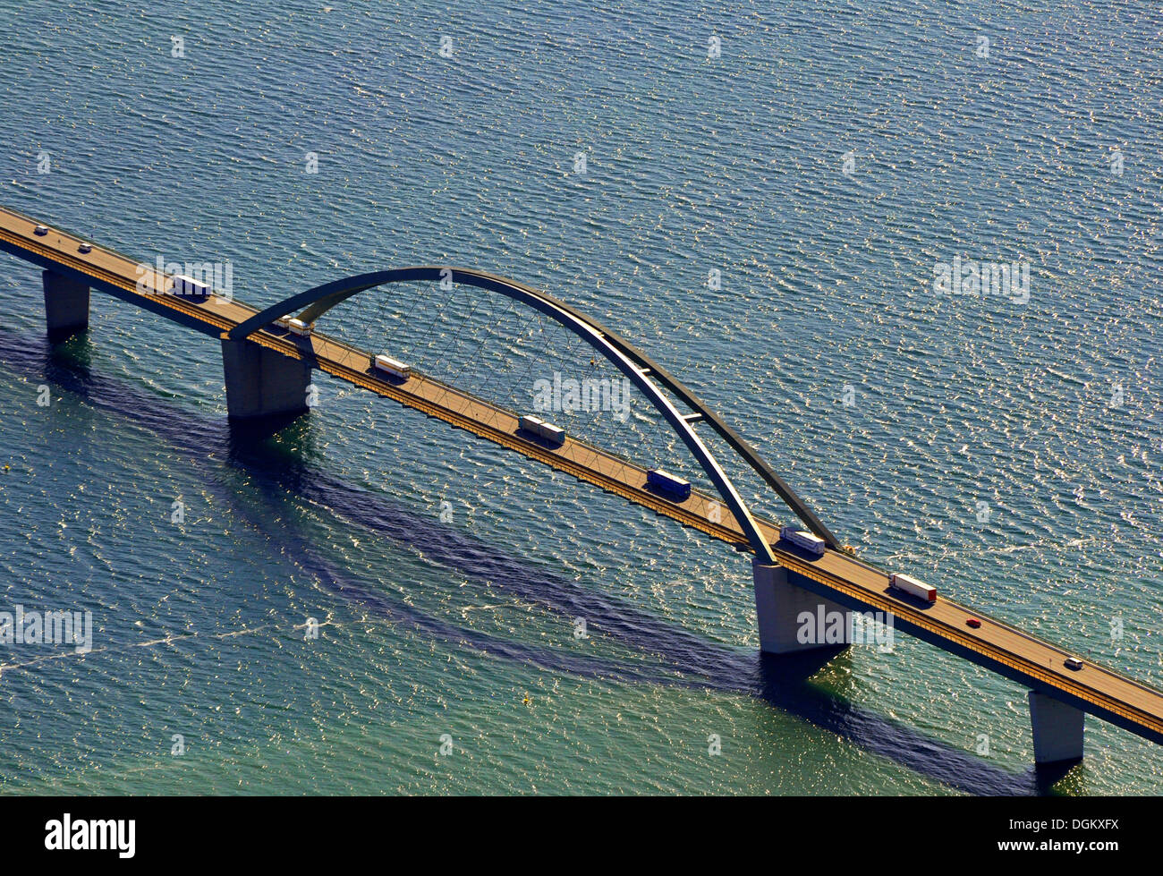 Luftaufnahme, Fehmarnsundbruecke oder Fehmarn Sound Bridge, Fehmarnsund, Fehmarn, Insel Fehmarn, Schleswig-Holstein, Deutschland Stockfoto