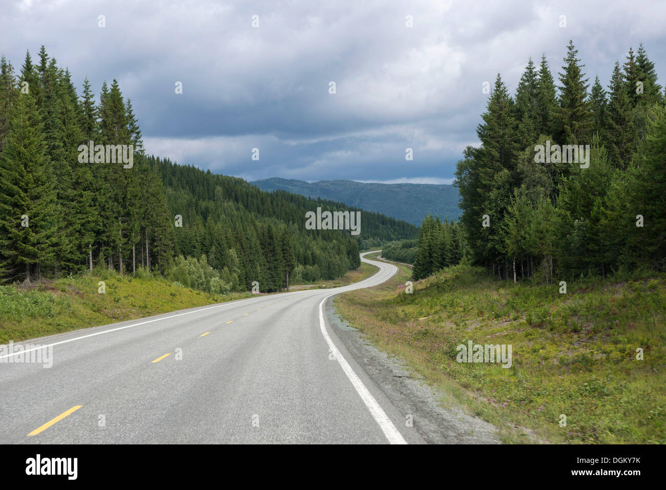 Europastrasse european route e6 Fotos und Bildmaterial in hoher