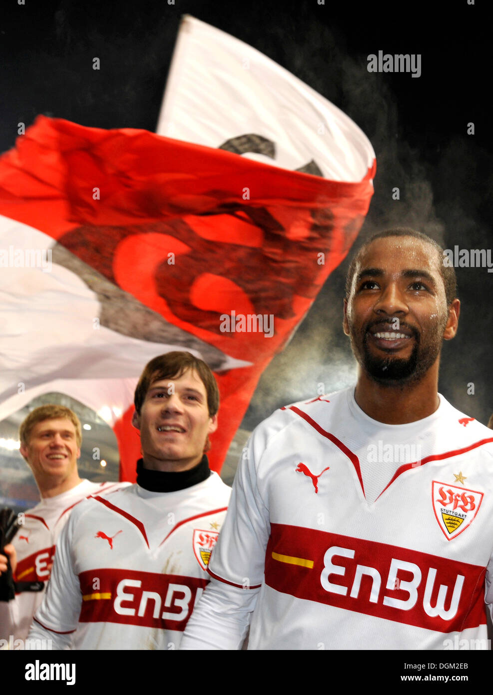 VfB Stuttgart Team feiern ihren Sieg, von links nach rechts: Pavel PROGREBNYAK, VfB Stuttgart, Stefano CELOZZI Stockfoto