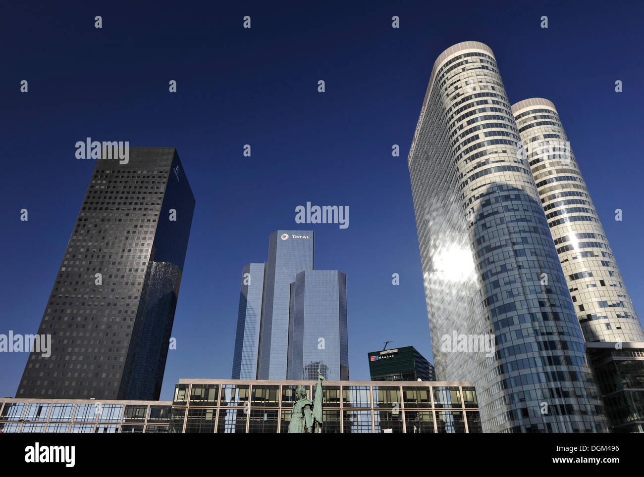 Wolkenkratzer, Tour Areva, ehemaligen Fiat-Tour, Tour Total Fina Elf und Coeur Défense, La Défense, Paris, Frankreich, Europa Stockfoto