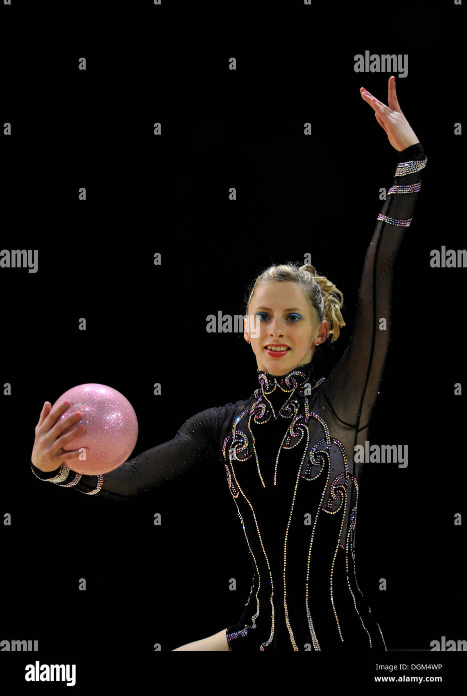 Caroline Weber, AUT, mit Ball, rhythmische Gymnastik, Grand Prix Thiais, 09. -10.04.2011, Paris, Frankreich, Europa Stockfoto