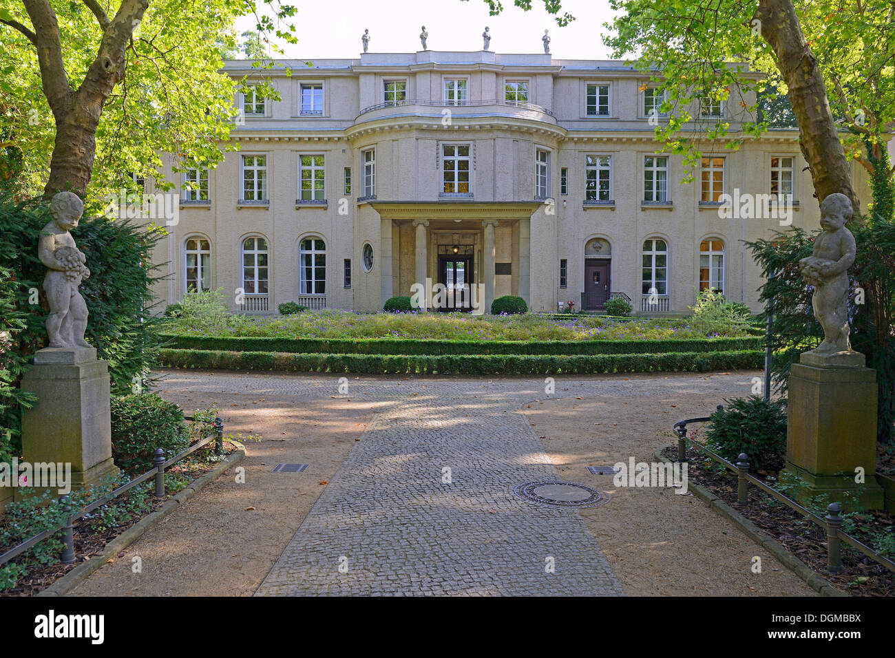 Villa, Haus der Wannsee-Konferenz des 20. Januar 1942, wo die "endgültige Lösung der Judenfrage" ermittelt wurde Stockfoto