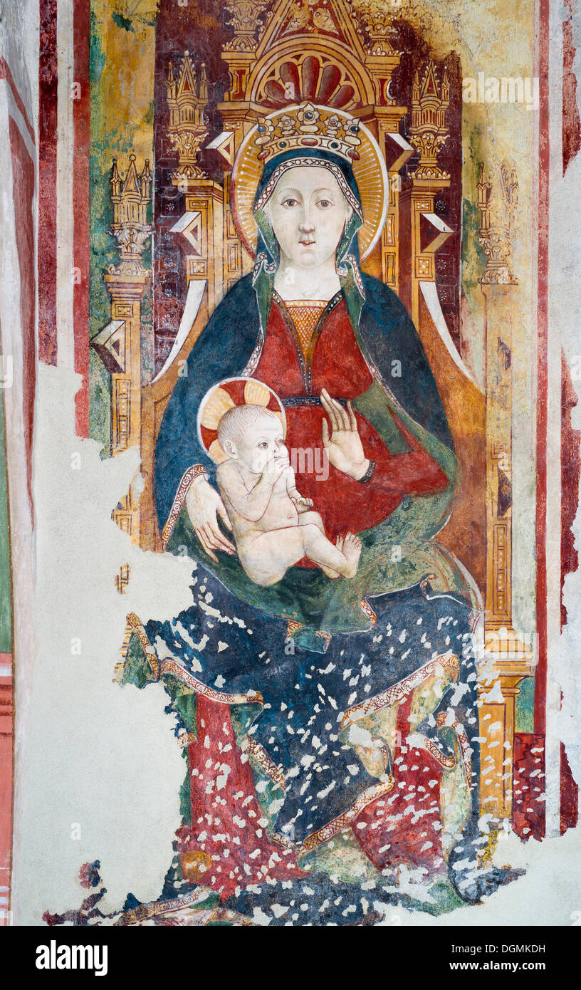 Madonna mit Kind, Fresko aus dem 15. Jahrhundert im romanischen Kirche, 1000 n. Chr. Gemonio, Provinca di Varese, Lombardei, Italien Stockfoto